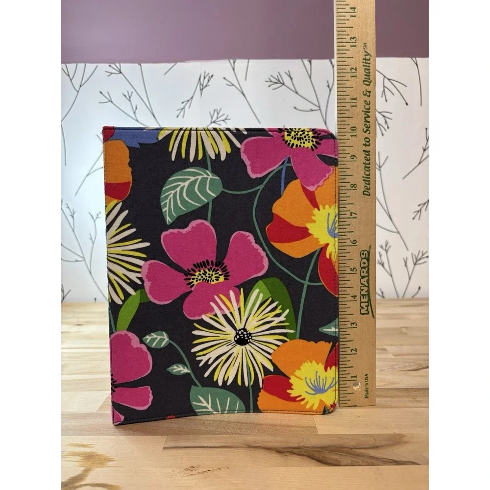 Vera Bradley Jazzy Blooms Pattern Snap On iPad Case Generation 2‎ or Later
